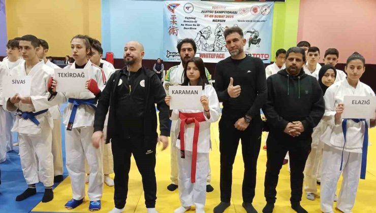 Muay Thai’de Elazığ, madalyaları kaptı