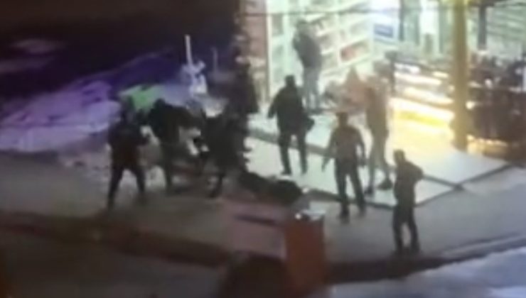 Elazığ’da büfede bıçaklı kavga, 1 kişi yaralandı: Kavga anı kamerada