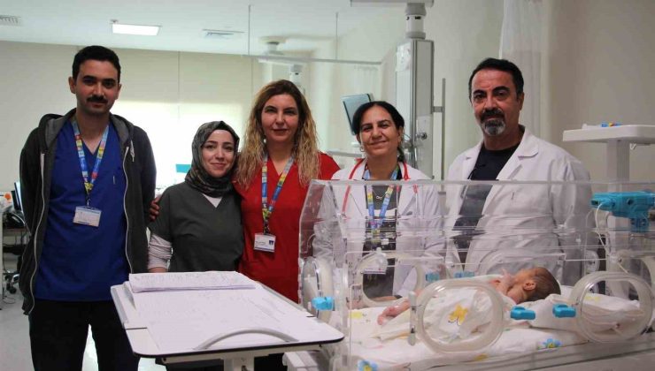 Doğuştan bağırsağının bir kısmı olmayan bebek Elazığ’da sağlığına kavuştu