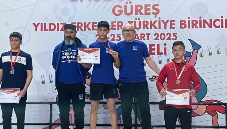 Elazığlı sporcu güreşte Türkiye şampiyonu oldu