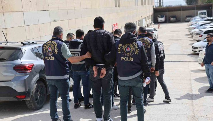 Elazığ’da 1 kişiyi öldüren ve 1 kadını yaralayan 6 şüpheli yakalandı