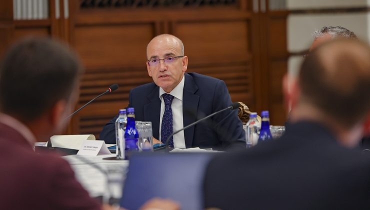 Bakan Şimşek: “Piyasaların sağlıklı işleyişi için gereken tüm adımları atmaya devam edeceğiz”