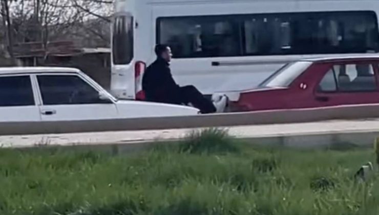 Elazığ’da şaşırtan olay: İki Fiat Tofaş’ın arasına girip halat görevi gördü
