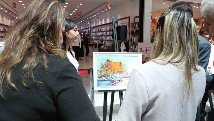 Öğrencilerin yıl sonu resim sergisi büyük beğeni topladı