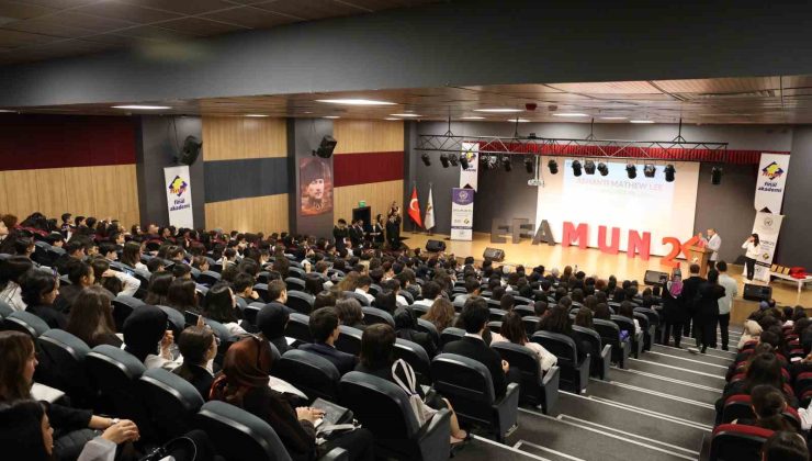 Elazığ’da bir ilk: 370 öğrenciyle Birleşmiş Milletler simülasyonu gerçekleştirildi