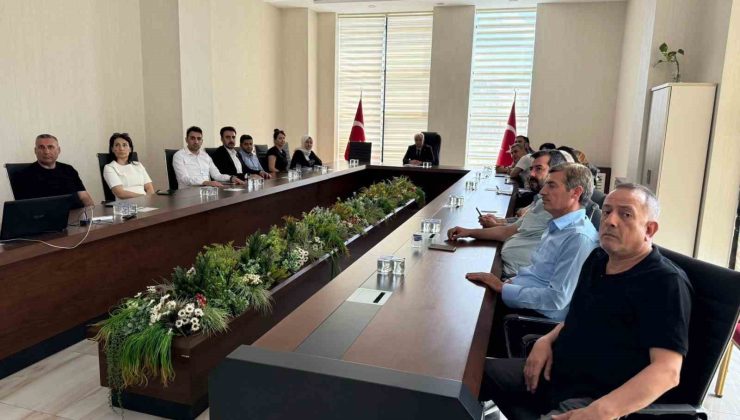 Elazığ’da valilik personeline etik ve etik ilkeleri eğitimi verildi