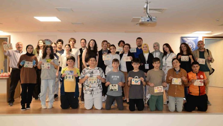 Senin de Üniversiten” projesinin ilk konukları işitme engelli minikler oldu