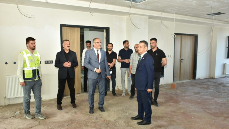 Milletvekili Keleş, Çevre Şehircilik İl Müdürlüğünün Yeni Hizmet Binasında İncelemelerde Bulundu