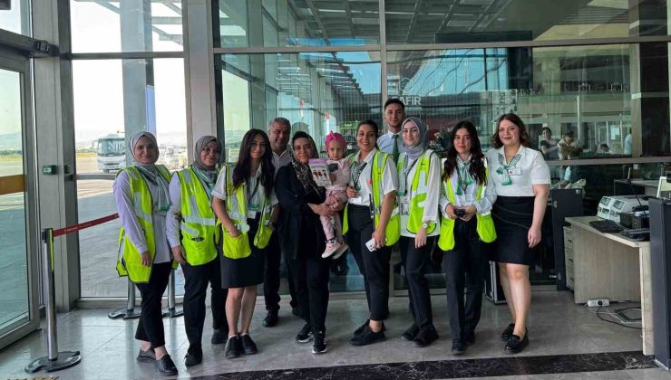 Havalimanı çalışanlarından kanser hastası Cennet’e doğum günü sürprizi
