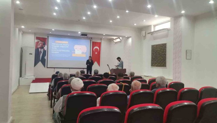 FÜ öğrencileri yaşlılarla buluştu