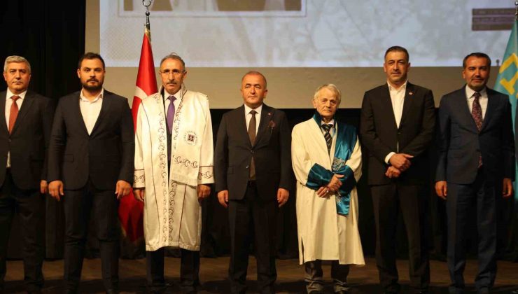 Elazığ’da Kırım Tatar Türk Halkı Milli Lideri Mustafa Abdülcemil Kırımoğlu’na fahri doktora verildi
