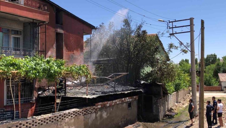 Elazığ’da odunluk yangını: 1 yaralı