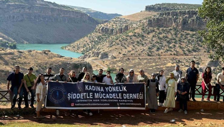 Elazığlı kadınlar ve gençler Diyarbakır’ı gezdi