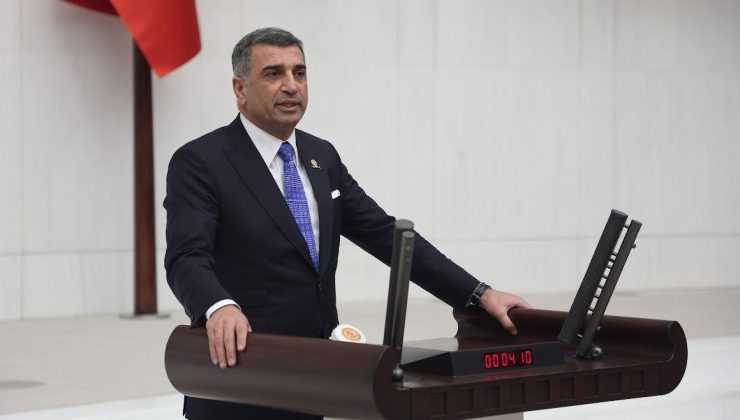 Milletevekli Gürsel Erol Yıldızlar Holding İşçilerine Destek vererek  iktidarı göreve çağırdı.