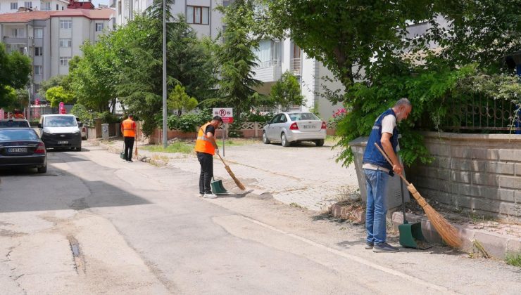 CUMHURİYET MAHALLESİ’NDE KAPSAMLI TEMİZLİK ÇALIŞMASI GERÇEKLEŞTİRDİ