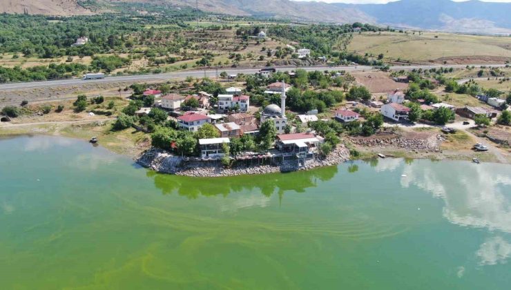 Suların yükselmesiyle yarımadaya dönüşen köy