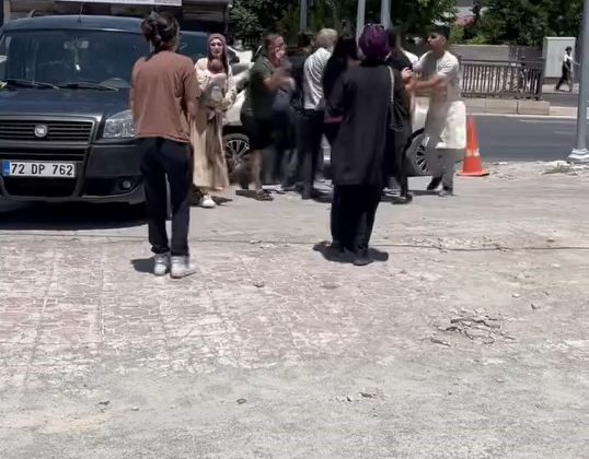 Elazığ’da kaza sonrası kavga kameralara yansıdı