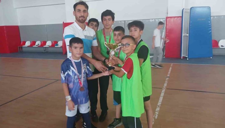 Elazığ’da futsal turnuvası sona erdi