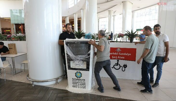 Diyarbakır’da Engelliler İçin AVM’de yeni akülü araç şarj istasyonu kurdu