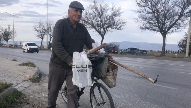84 yaşında pedal çevirerek geçimini sağlıyor