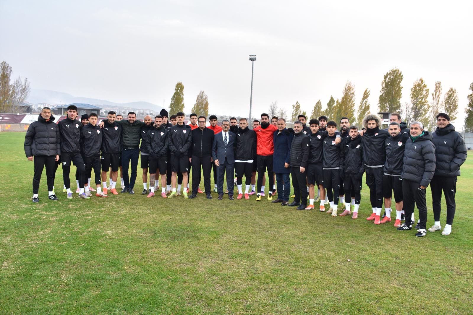 Milletvekili Keleş’ten Elazığspor’a Moral Ziyareti