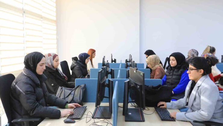 Elazığ Belediyesinde dijital eğitimler sürüyor