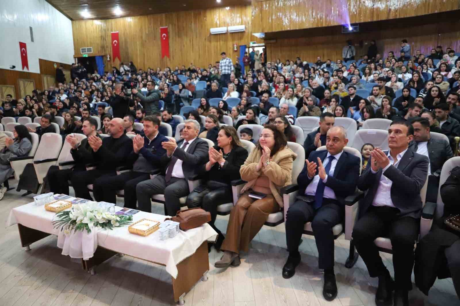 FÜ’de bando konseri mest etti