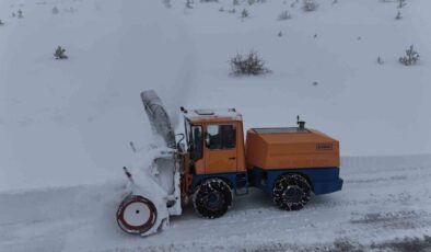 Elazığ’da kapalı 8 köy yolunda çalışmalar sürüyor