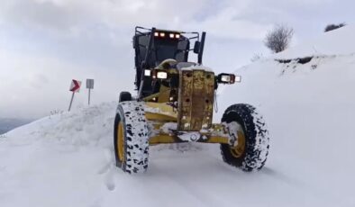 Elazığ’da kapalı 310 köy yolunda çalışmalar sürüyor