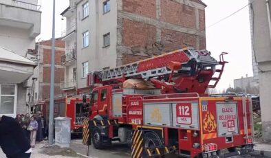 Elazığ’da ev yangını