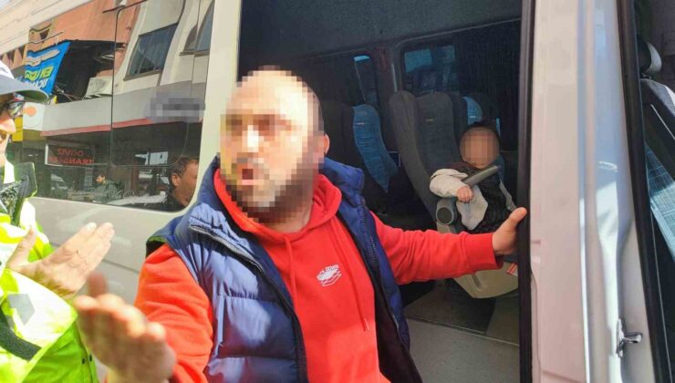 Trafik uygulamasında ceza yiyen sürücü polisi tehdit etti