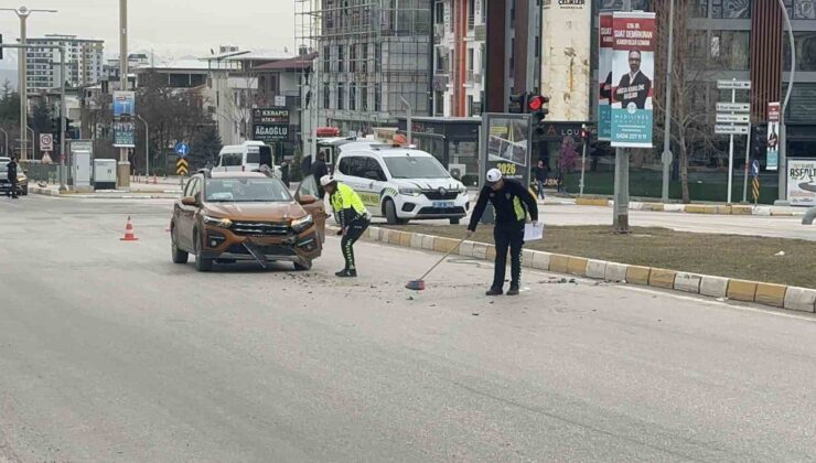 Elazığ’da zincirleme trafik kazası: 1 yaralı