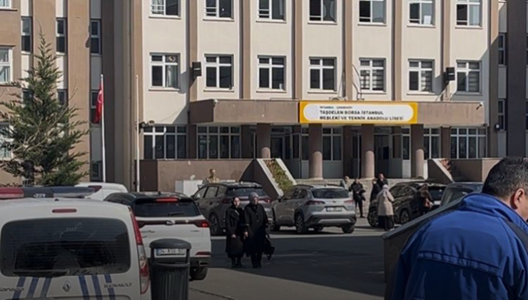 lisede bıçaklı saldırı: 1 öğrenci, 2 öğretmen ve arkadaşını bıçakladı