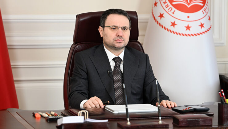 Bakan Gürlek’ten Özel’e sert yanıt: “Belgeler sahte, son dakika çırpınışları”
