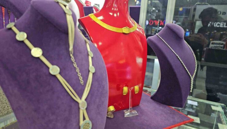 Elazığ’da ilk: Evlenecek çiftler için Trabzon hasırı altın kaplama gümüş setler görücüye çıktı