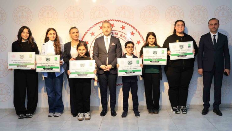 Elazığ’da ‘Bağımlılık’ temalı yarışmada ödüller verildi