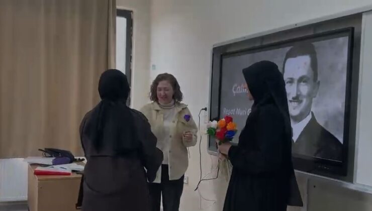 Öğrencilerden öğretmenlerine anlamlı hediye