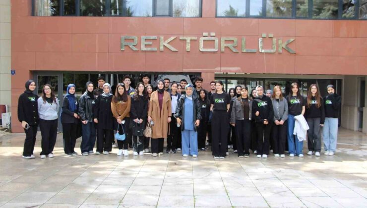 Fırat Üniversitesi’nde okul gezileri sürüyor