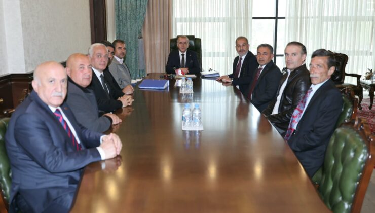 Başkan Alan Karakoçan’ın sorunlarını Vali Hatipoğlu’na iletti