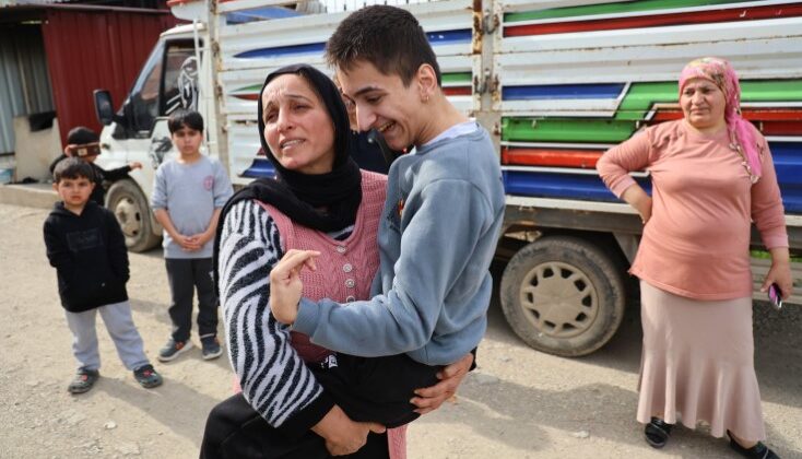 Belediye yolu yapmadı, engelli evladıyla perişan oldu