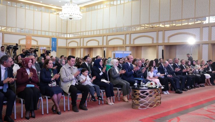 Bakan Mahinur Özdemir Göktaş “Modüler Aile Eğitim Programı Tanıtım Töreni”nde konuştu: