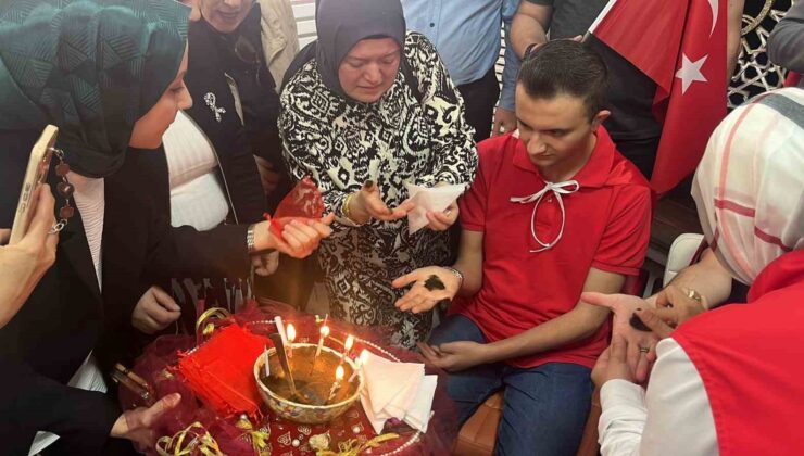 Engel Tanımayan Vatan Sevgisi: Özel Askerlere Duygulu Kına Gecesi