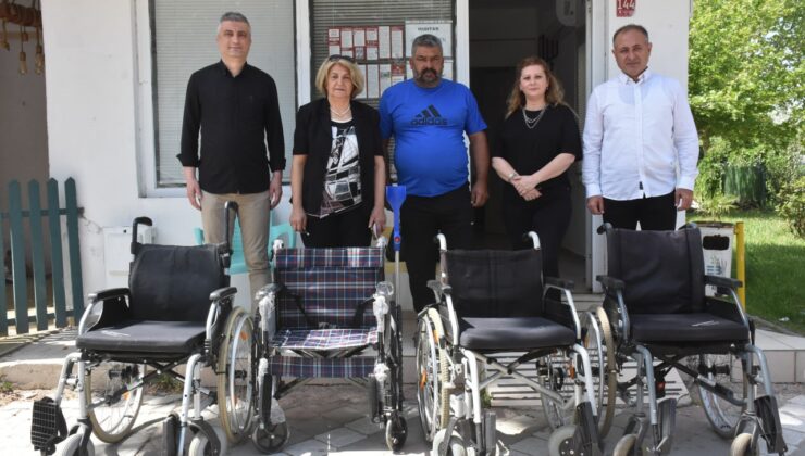 EDREMİT’TE ANLAMLI DESTEK: 4 ENGELLİ VATANDAŞA TEKERLEKLİ SANDALYE