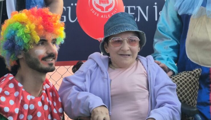 Valiyi çok sevdiğini söyleyen engellinin duygulandıran mutluluğu