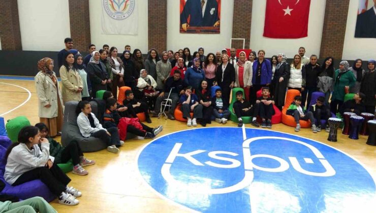 RİTİMDE BİRLEŞTİLER: İŞİTME ENGELLİ BİREYLER VE ÜNİVERSİTELİLERDEN ANLAMLI BULUŞMA