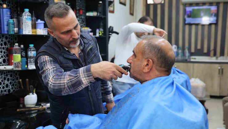 Elazığ’da berberlerin bayram mesaisi başladı