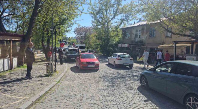 Tarihi Harput Mahallesi’nde bayram yoğunluğu