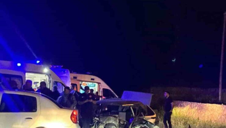 Elazığ’da otomobil ile traktör çarpıştı: 5 yaralı