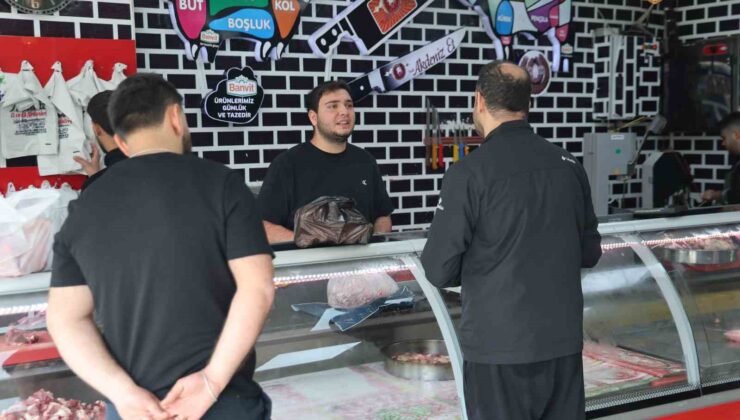 Kasapların yoğun bayram mesaisi sürüyor