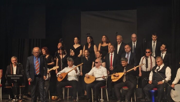 NOTALAR ENGEL TANIMADI: ANKARA’DA DEV KORO AYAKTA ALKIŞLANDI